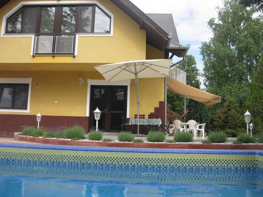 Hannabella Apartmanház Zamárdi Exterior foto
